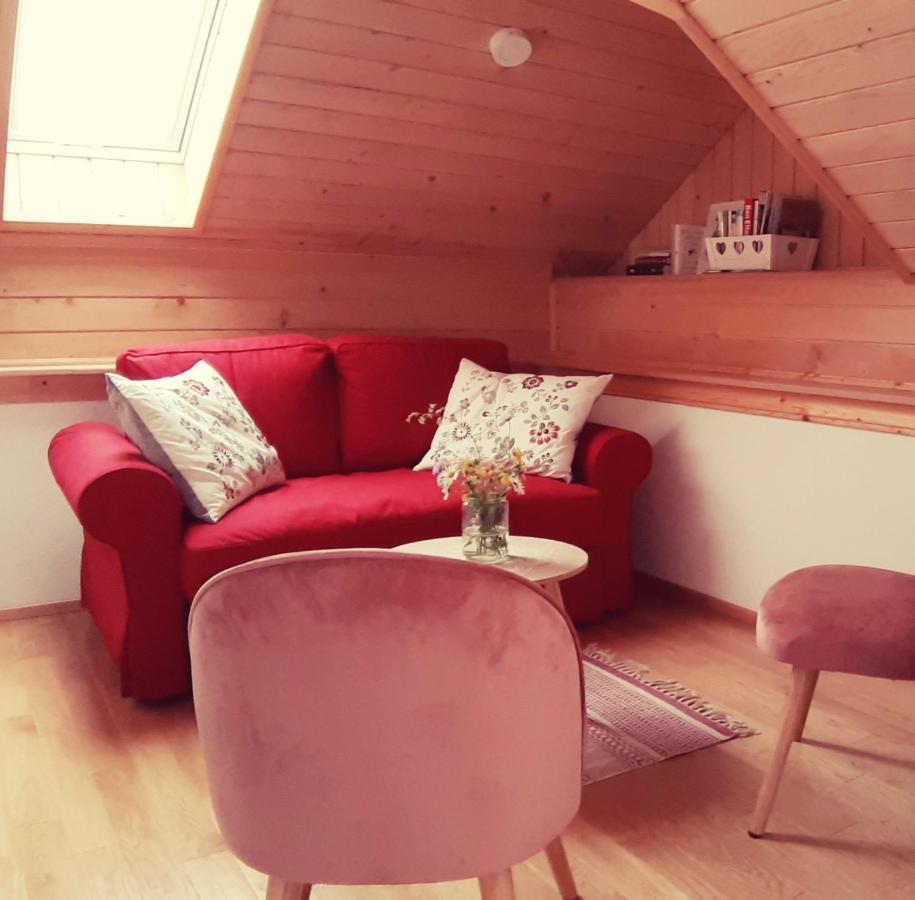 Markovec Prenocisca Angelin Hram, Tiny Apartments מראה חיצוני תמונה