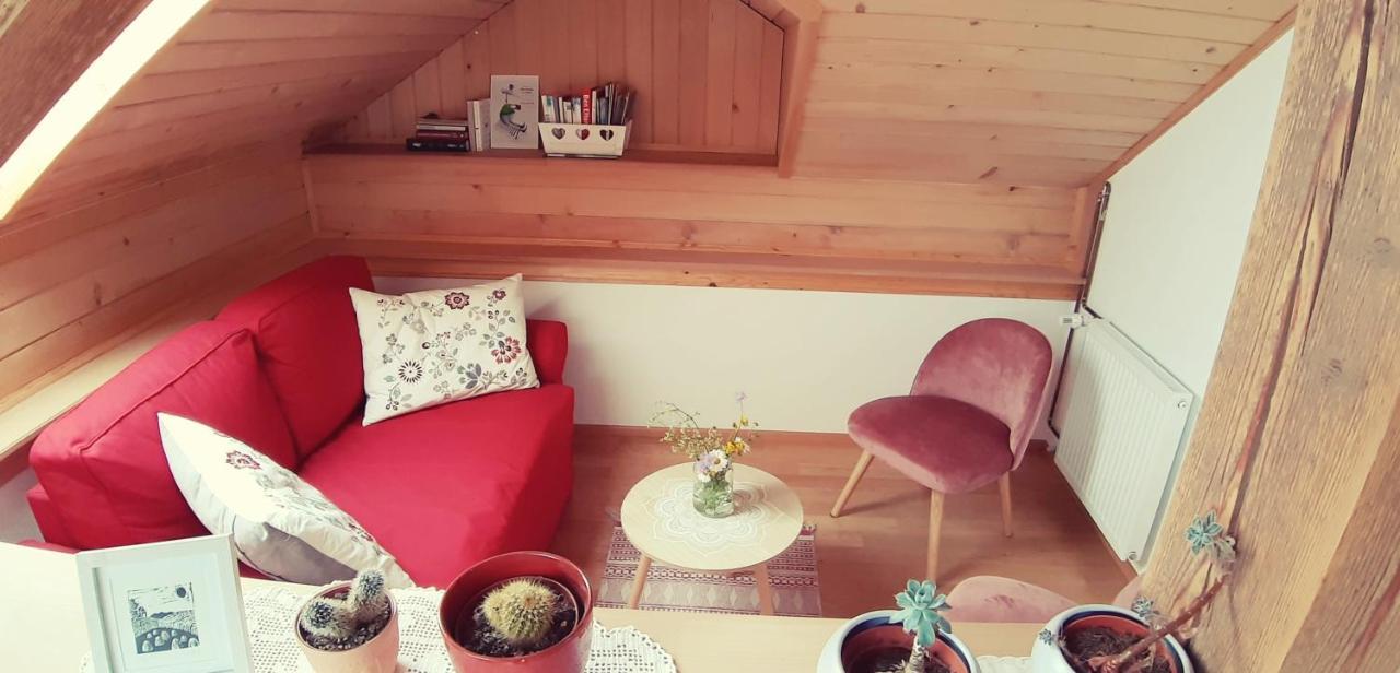 Markovec Prenocisca Angelin Hram, Tiny Apartments מראה חיצוני תמונה