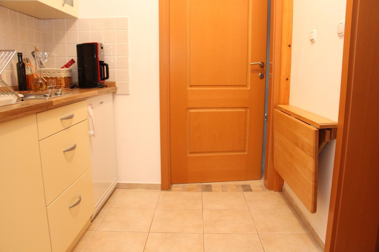 Markovec Prenocisca Angelin Hram, Tiny Apartments מראה חיצוני תמונה